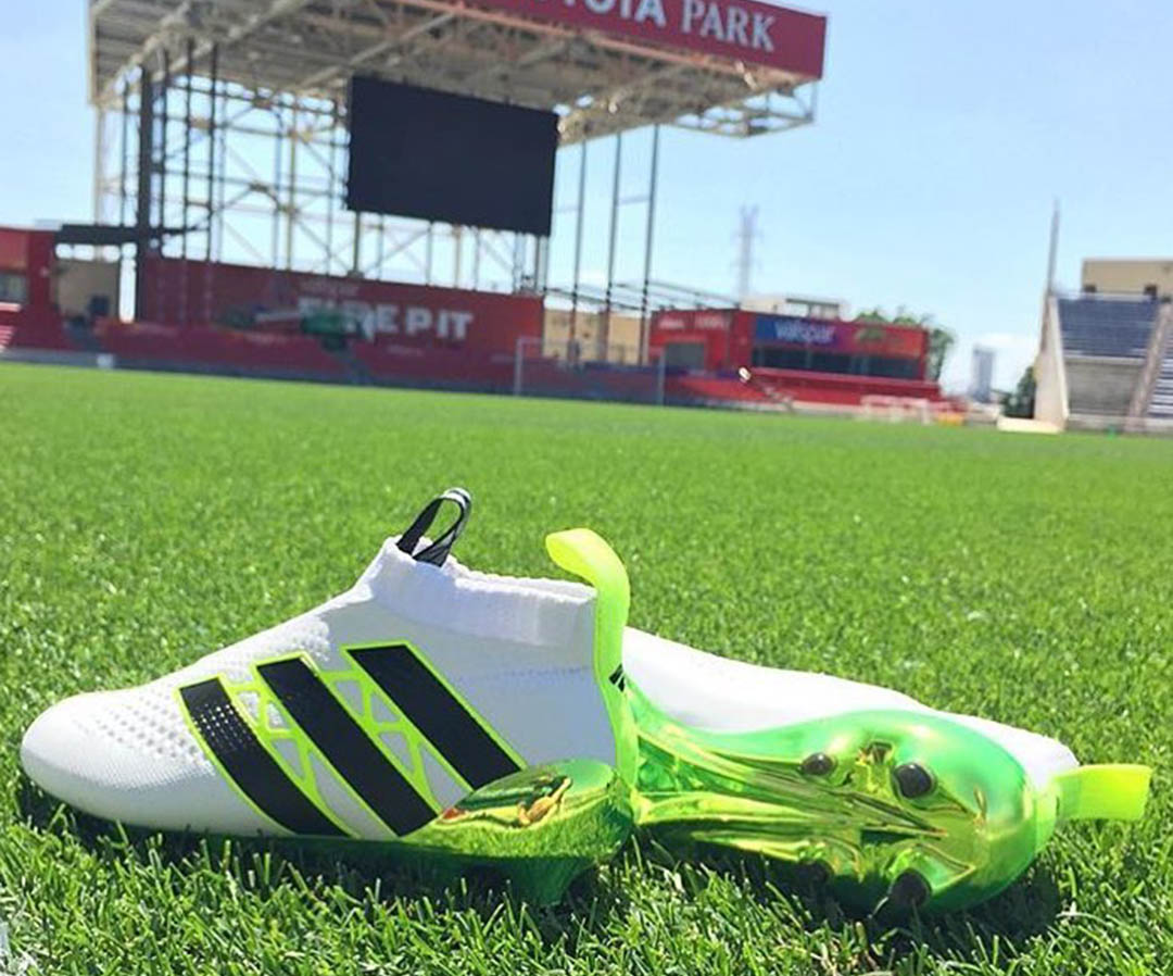 Tacos adidas top ace 16